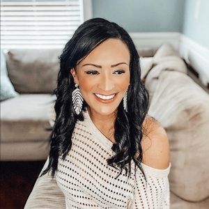 Meet your Posher, Tonya